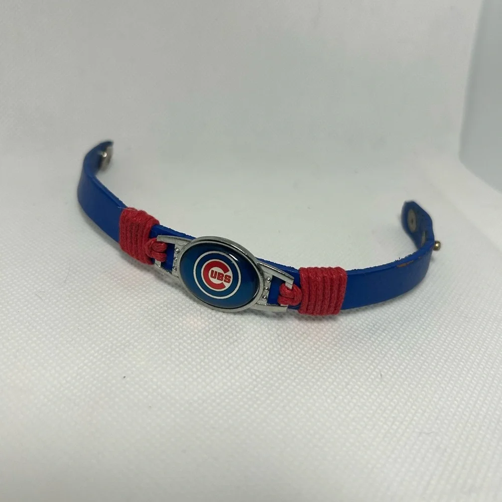 Chicago Cubs Blue Leather Bracelet with‎ Red Cord